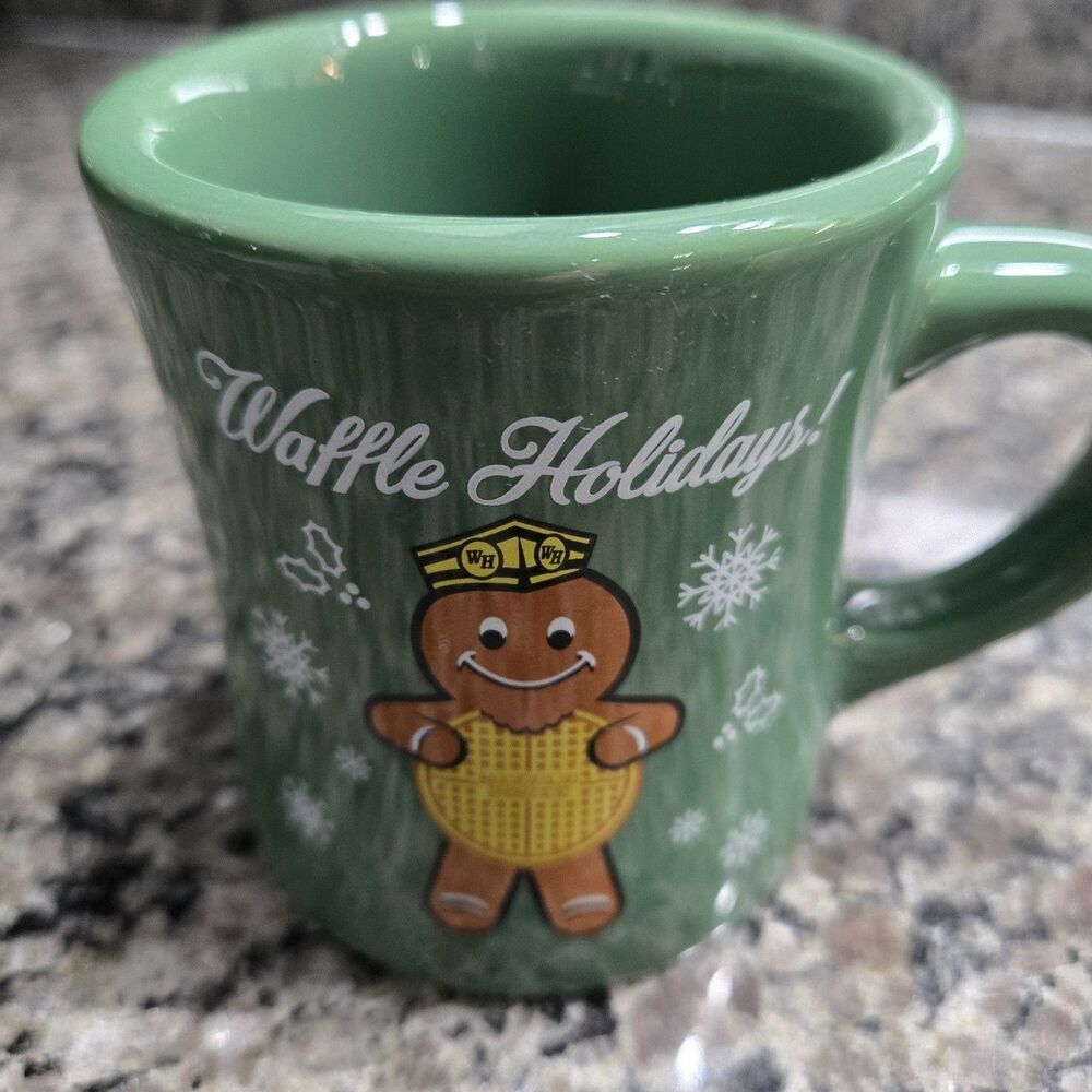 Waffle House 2016 Waffle Holidays Mug Gingerbread Man Green Tuxton Collectible